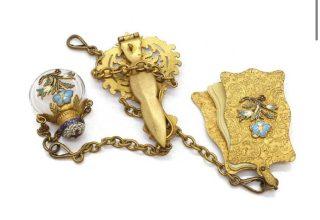 Evdeki Eski Eşyalarınız Değerli Olabilir mi?